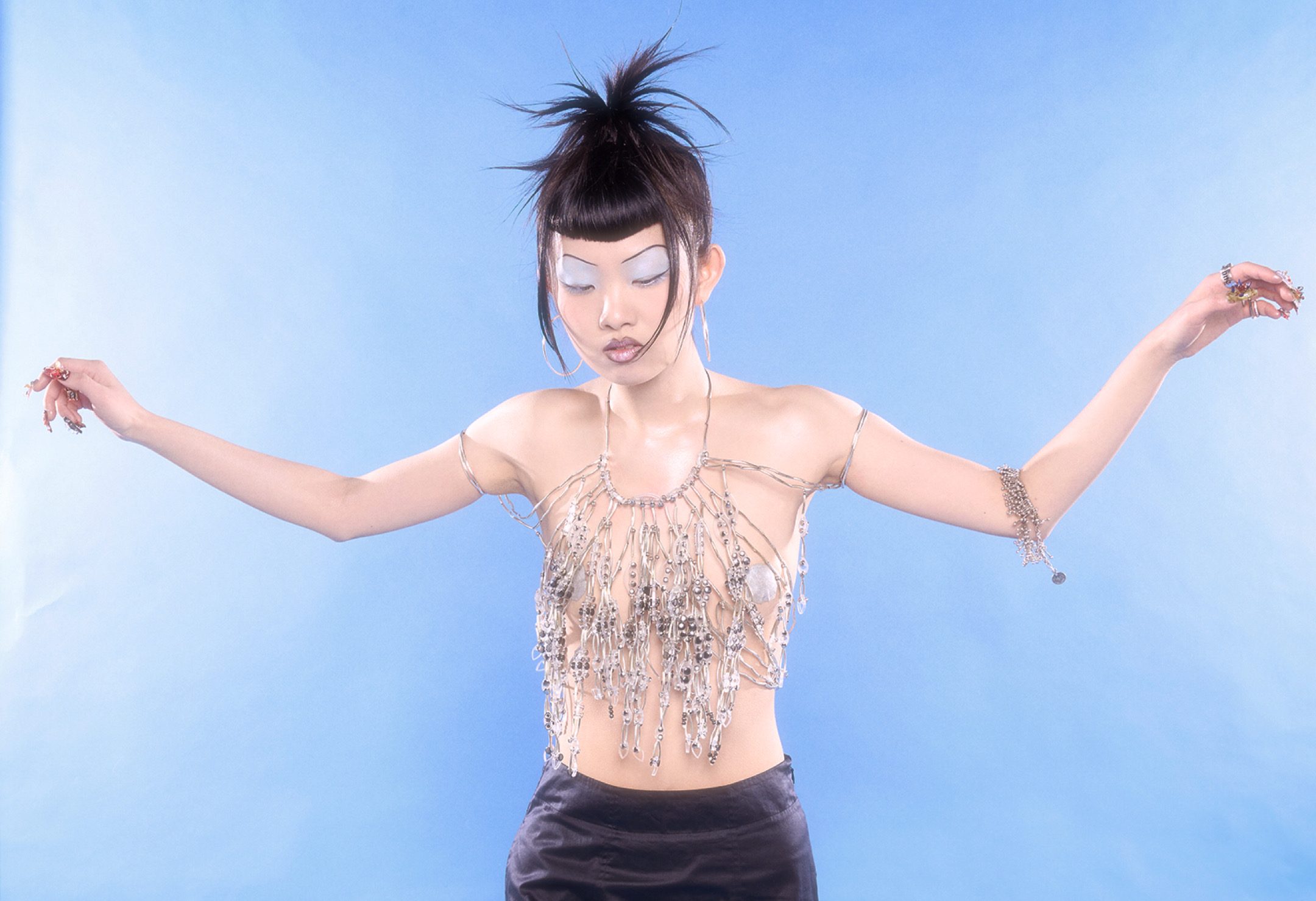 Caslean Releases Dreamy New Single “Heartbreak Discoteque”