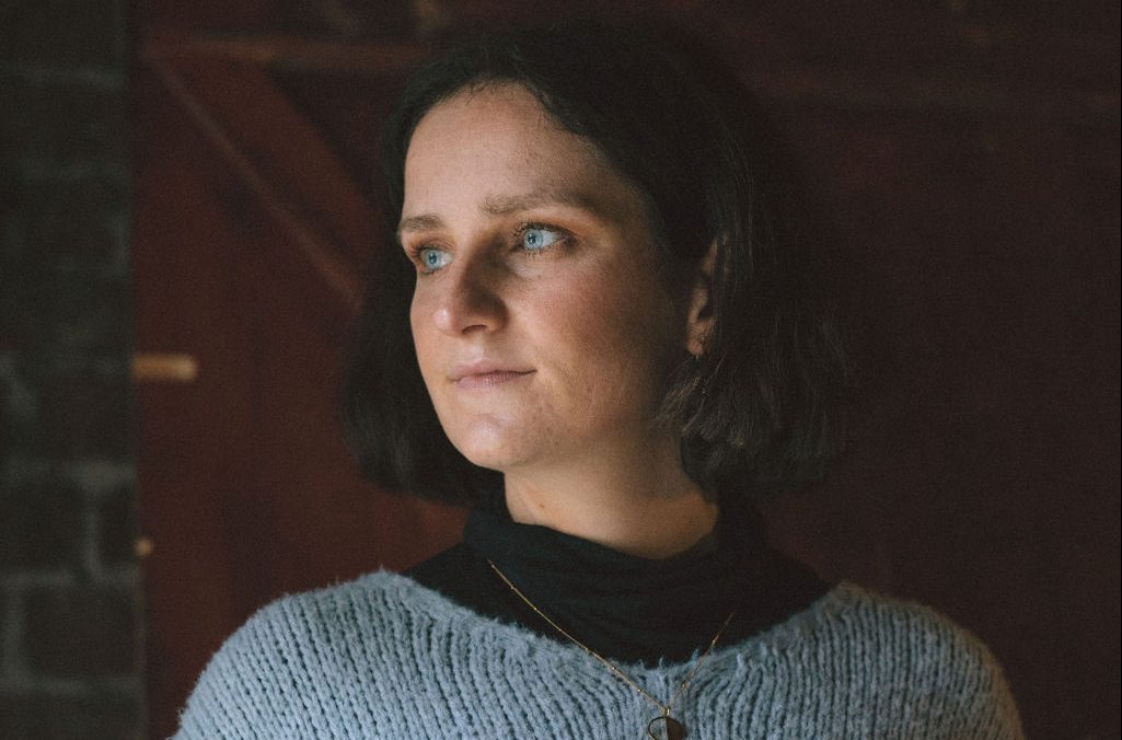 ferna Releases Heartwarming Album “Understudy”