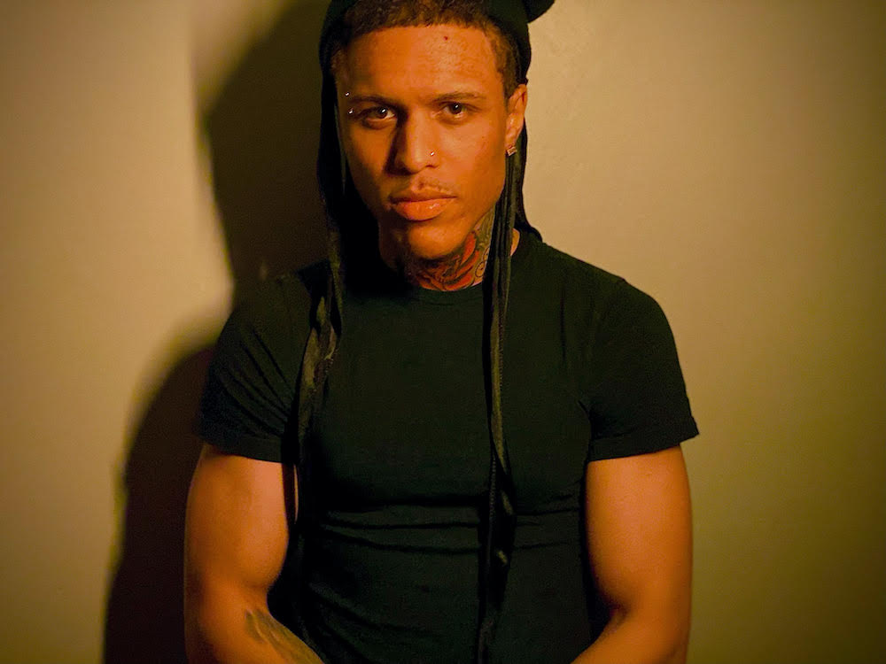 Drew Verdé shares vivid new release, “Wake Up Call”