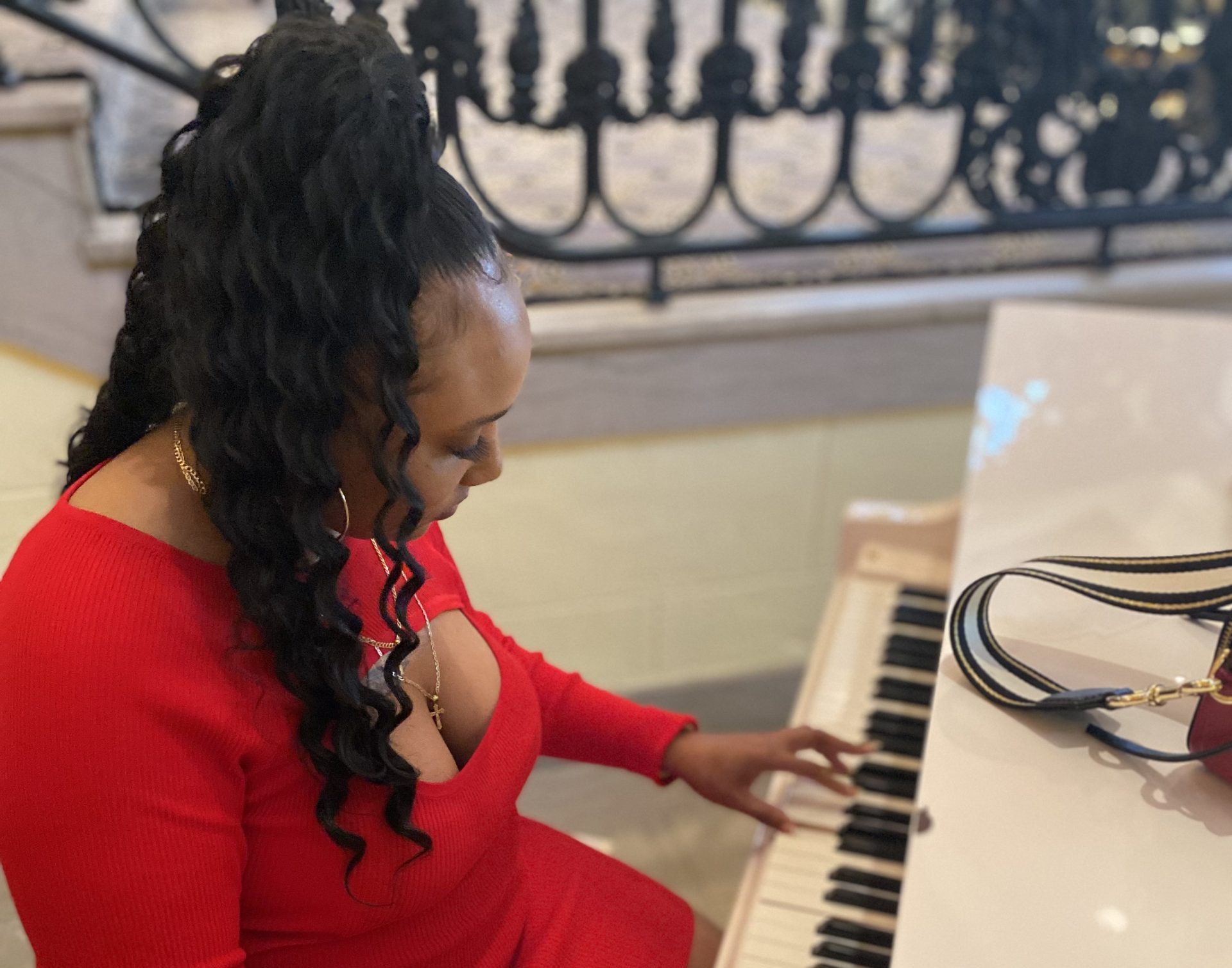 Theraa P: Brooklyn’s Poetic Voice and the Power of Positive Vibes