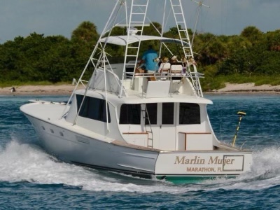 Catch and Cruise Adventures invites you to explore the breathtaking waters of Key Largo and the Atlantic Ocean