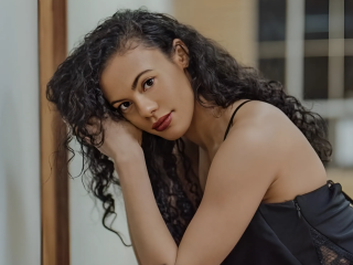 R&B Sensation Gabrielle Lynn Unveils Soul-Stirring Single 'Life’s Been Crazy' Produced by Grammy-Winning DeMario Bridges