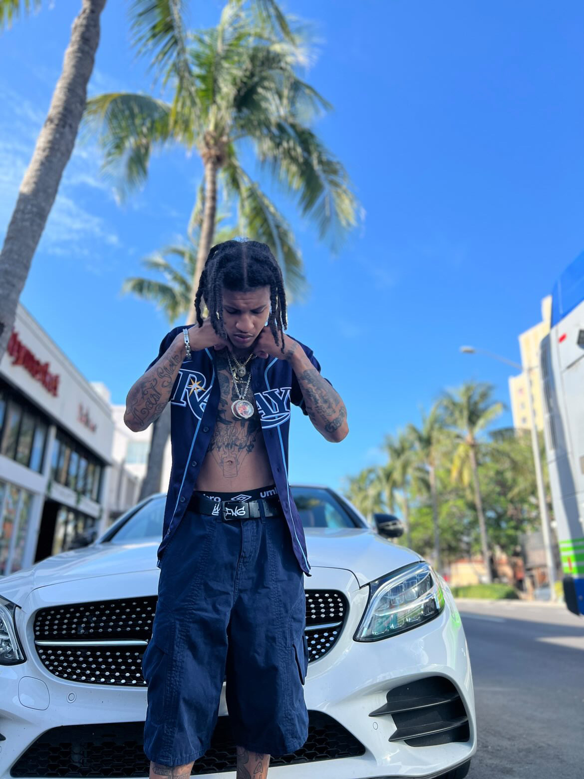 Roachin’ Reem Drops New Hit Single “Alanah”