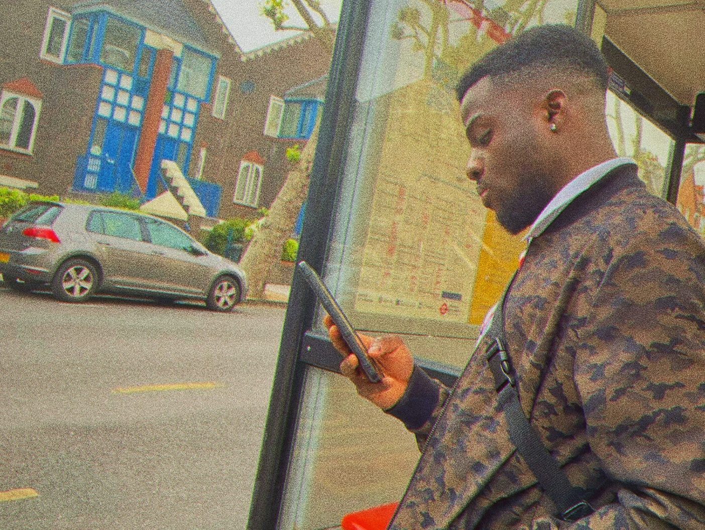 MrrrDaisy Radiates Musical Brilliance with Latest Single “In Your Light”