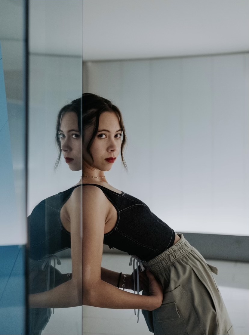 Coraly Chan: The Heartfelt Singer-Songwriter from Montreal
