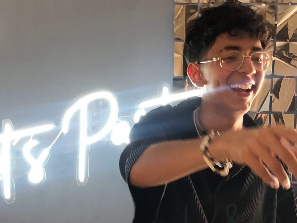 EmiTQM: A Rising Mexican Star Breaks Boundaries with Heartfelt Single “Igual y me Pensaste”