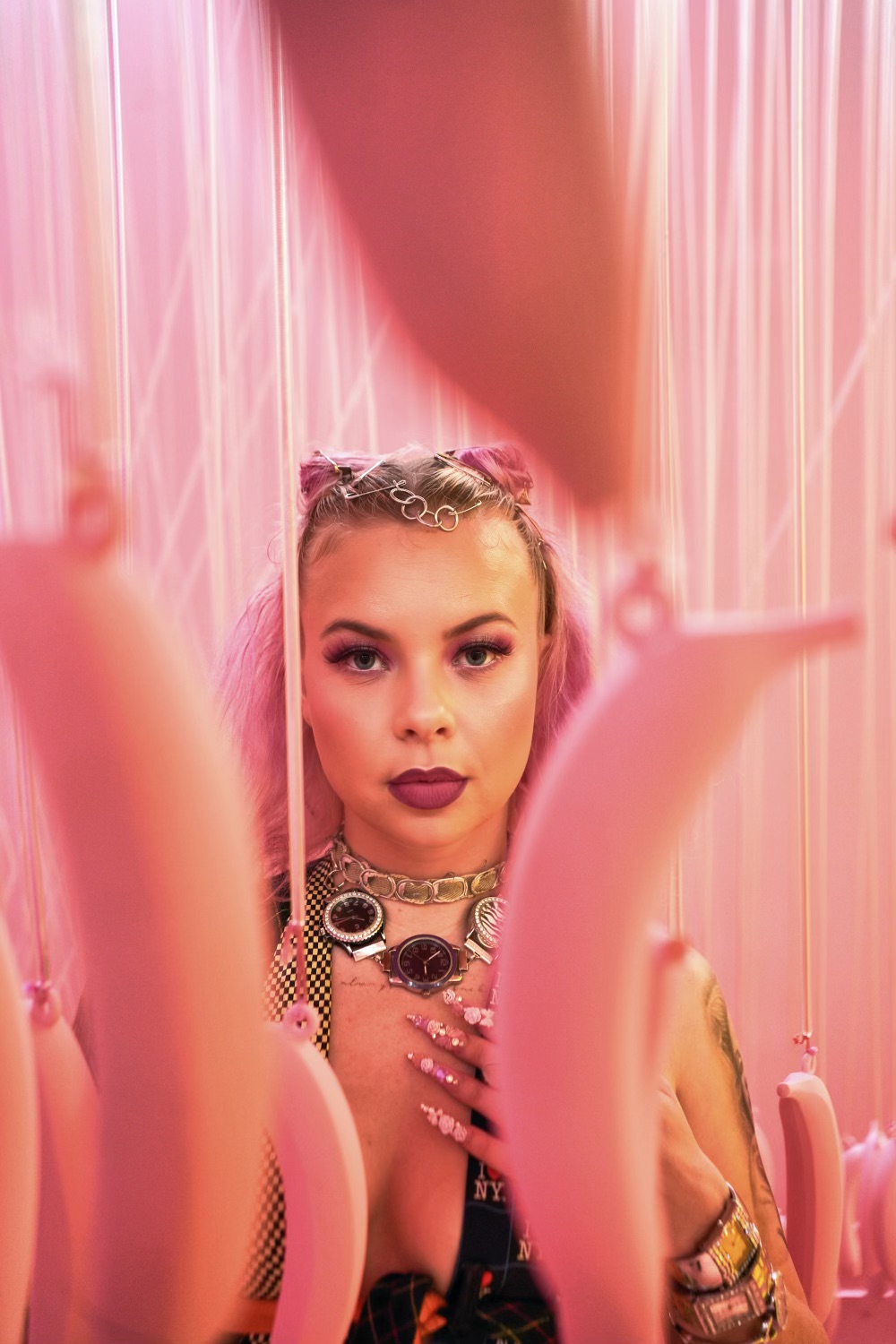 Rising Star Emilie is Redefining What it Means to be a Modern Artist
