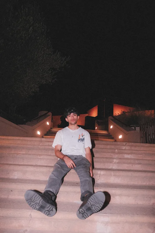 Devan Trey Releases New Single “MUMBAI MONEY”