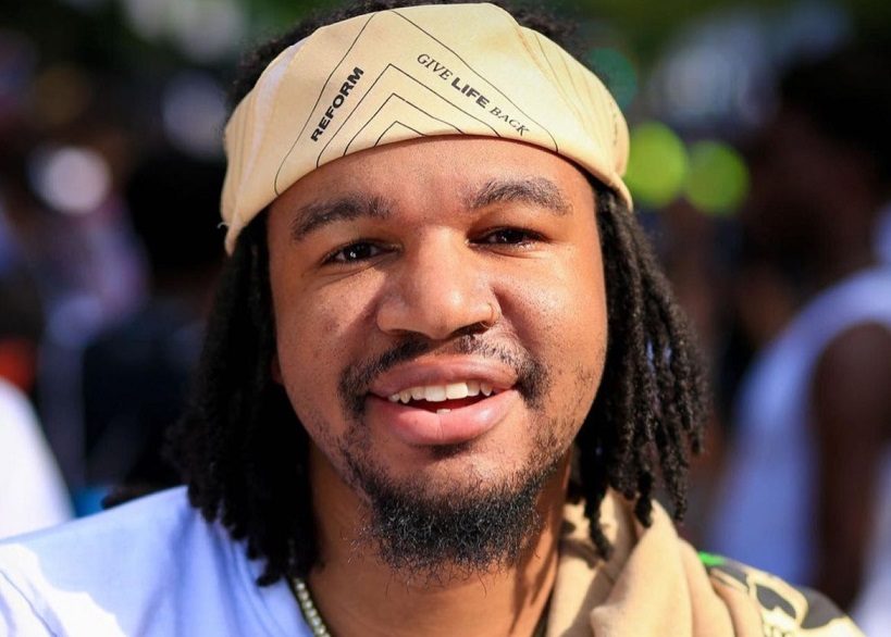 Youmidaswell Drops “Dirty Mirrors” – “Move Your Hips” in Grammy Talks!
