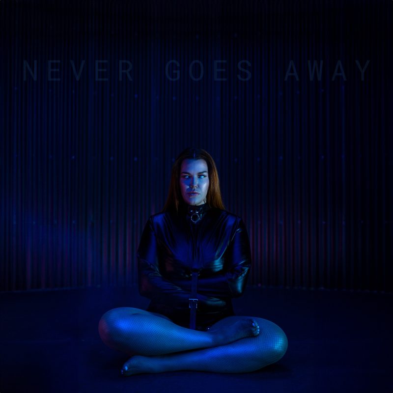 Amber Sauer Returns in Style with R&B Pop Anthem 'Never Goes Away'