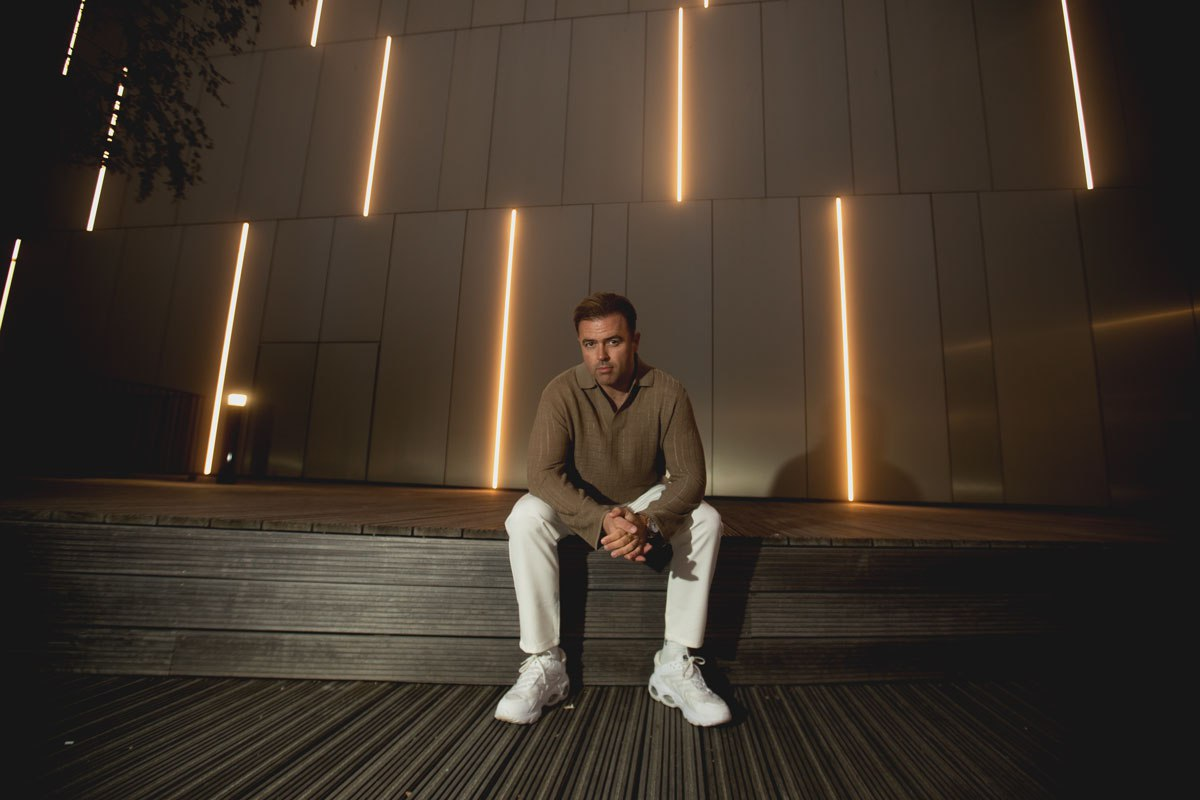 The Indie Artist Who Turned Down Labels to Chart His Own Path: Robert O’Connor’s Rise to Global Recognition