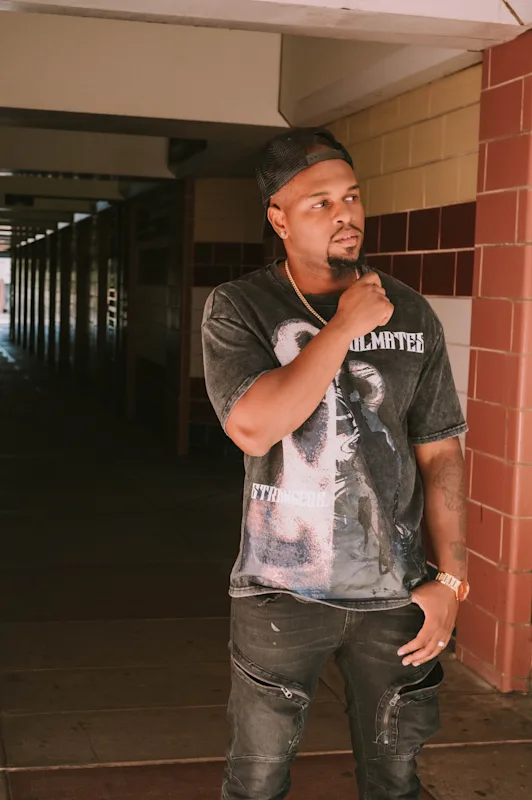 Exploring “DWYD” by Jelani: A Modern Love Anthem