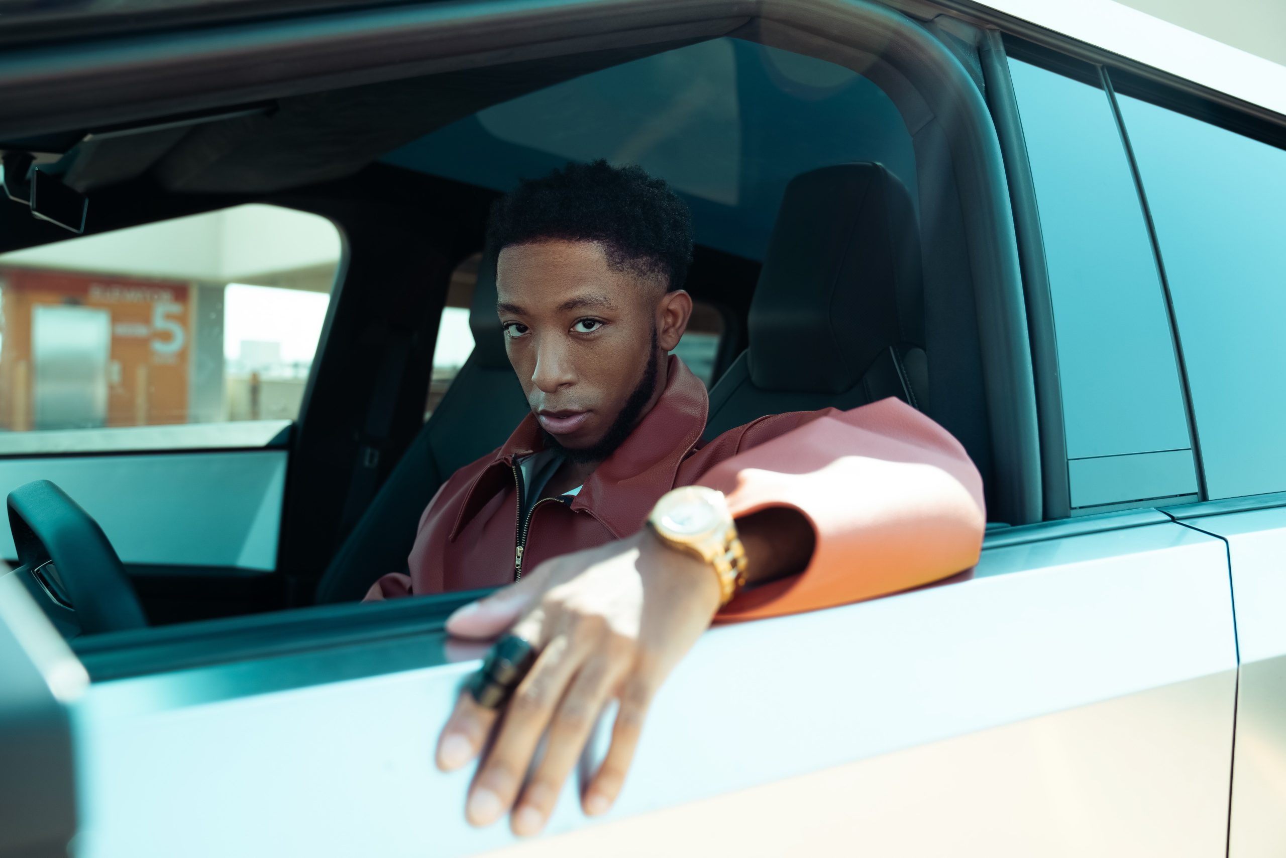 Cameron: A Multifaceted Entertainer on the Rise