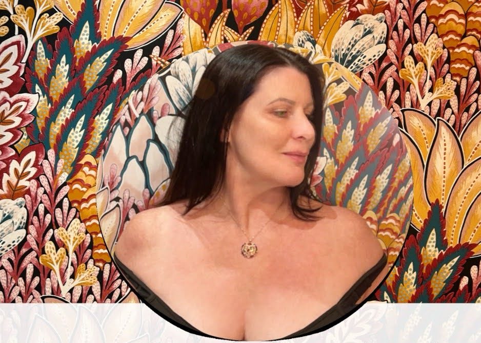 Isabelle Arthur Saint: A Multilingual Voice Bridging Cultures Through Art