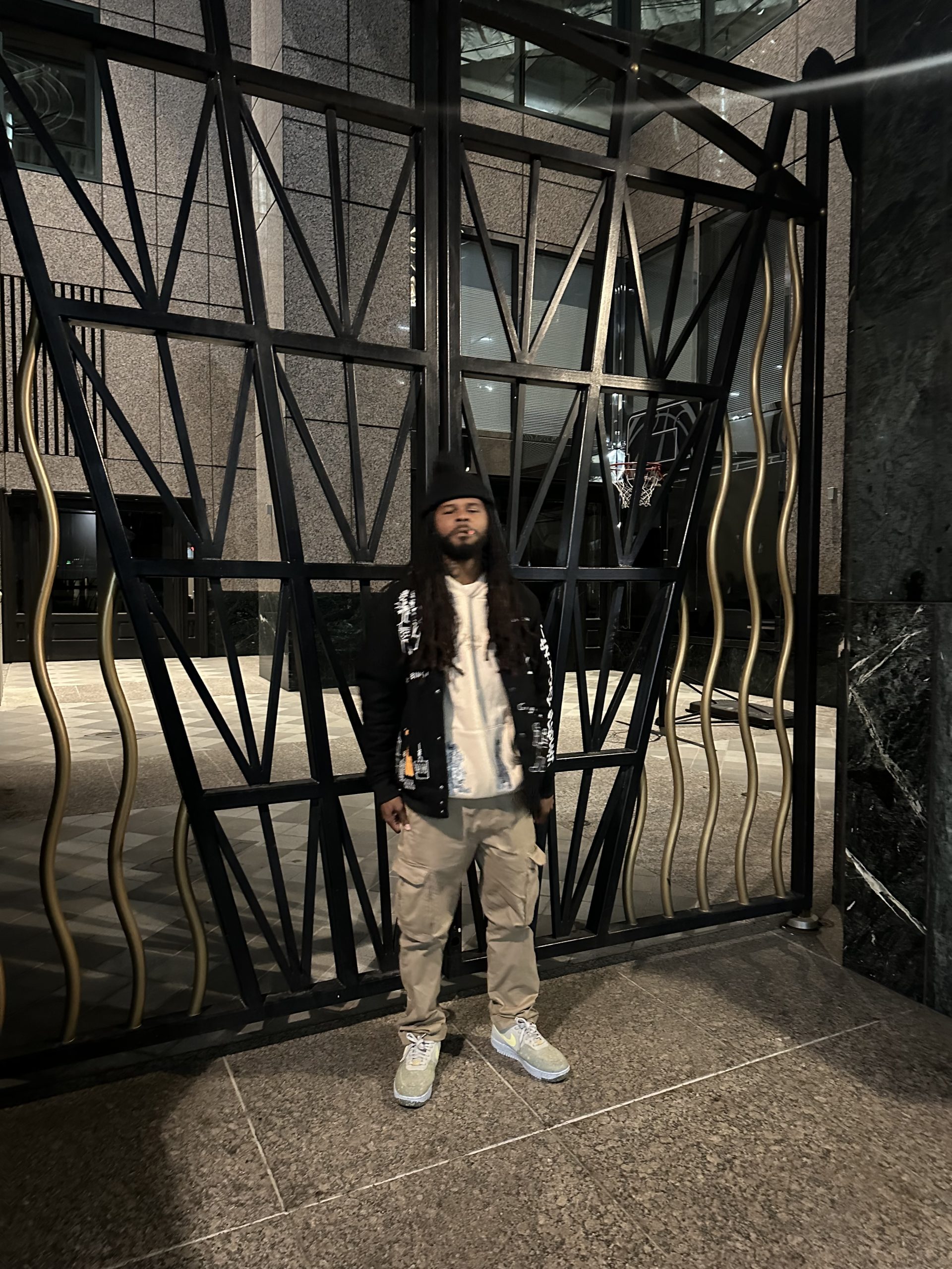 Detroit Artist Ozzir Elevates with Motivational Single “We Up”