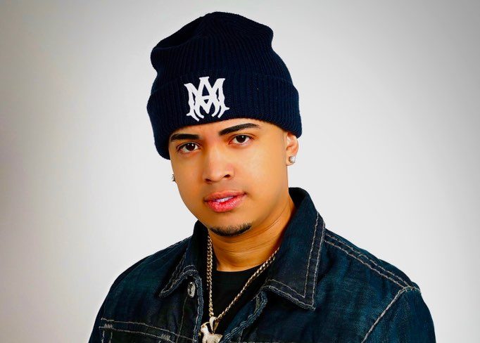 DJ B.JONES: Energizing Nightclubs and Redefining Entertainment