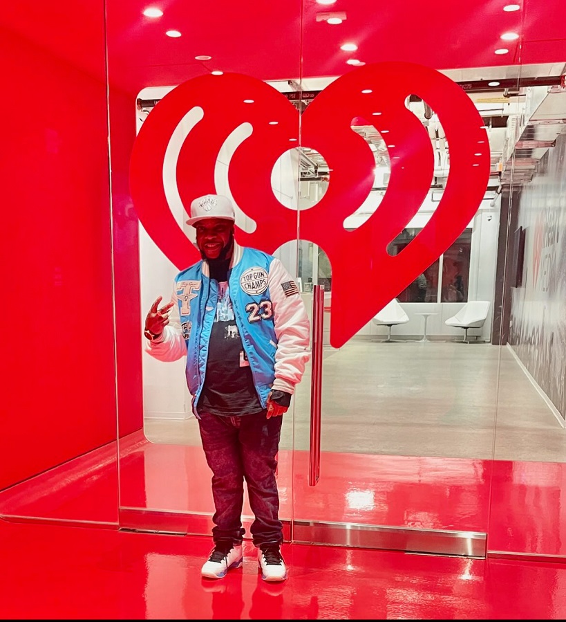 Panamanian Artist $ikario AKA Panemera Panama Surpasses Bad Bunny & Beyoncé on Spotify & iTunes Charts with “Damelo” – Announces Upcoming Collab with Dave East
