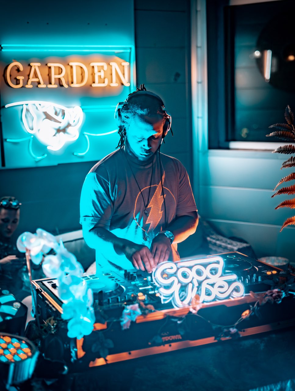 Flash Horton: Crafting Sonic Masterpieces in the Drum and Bass Scene