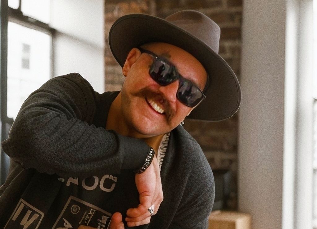 Portouls Redefines DIY Music With BIG GRINS