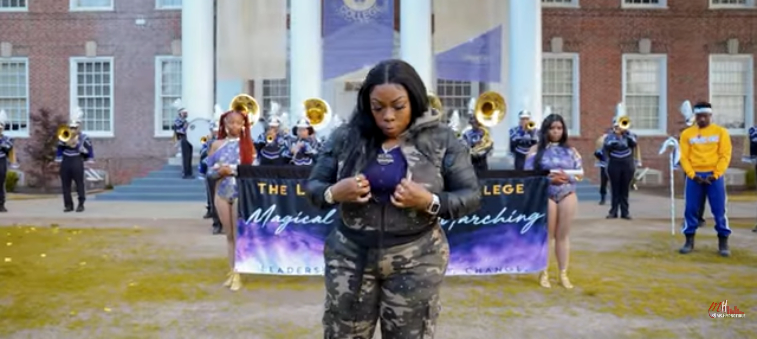 #NEWVIDEO DJ Ms. Hypnotique (@Djmshypnotique) joins forces with Memphis heavyweight JRivlla Da Great