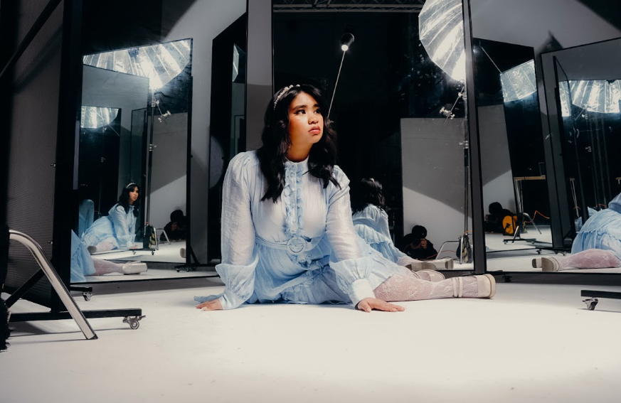 ALEXIS Finds Her Voice in “HATE IT HERE”
