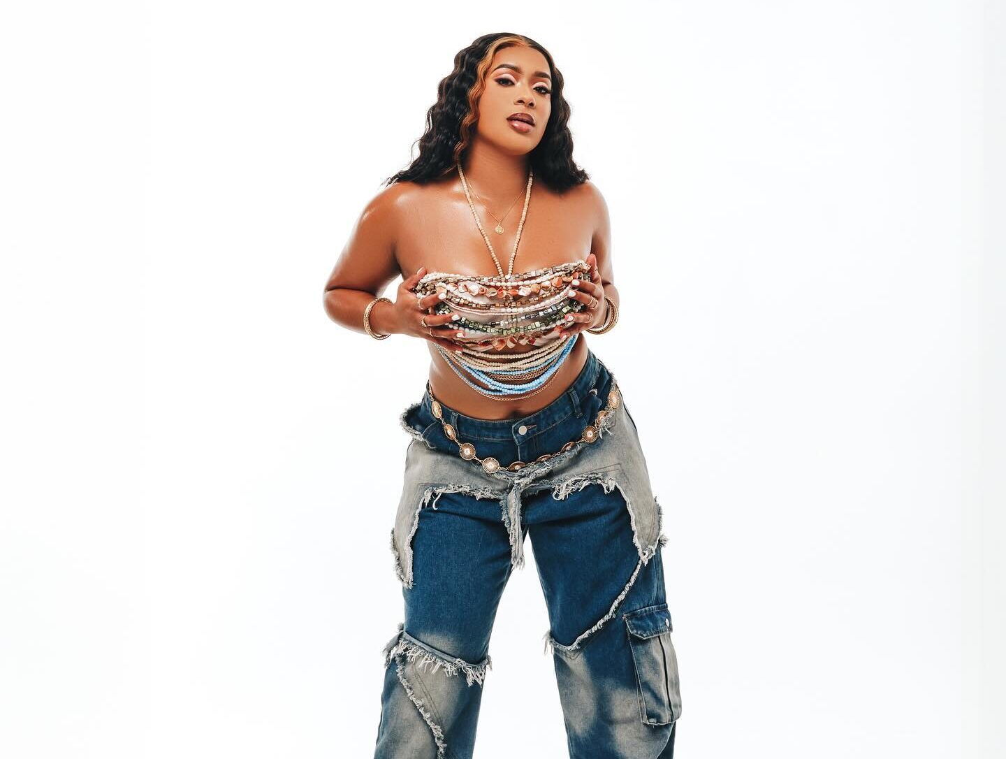 London’s R&B Sensation LIVI TIZ Unveils Her Soulful New Single “Shadow”