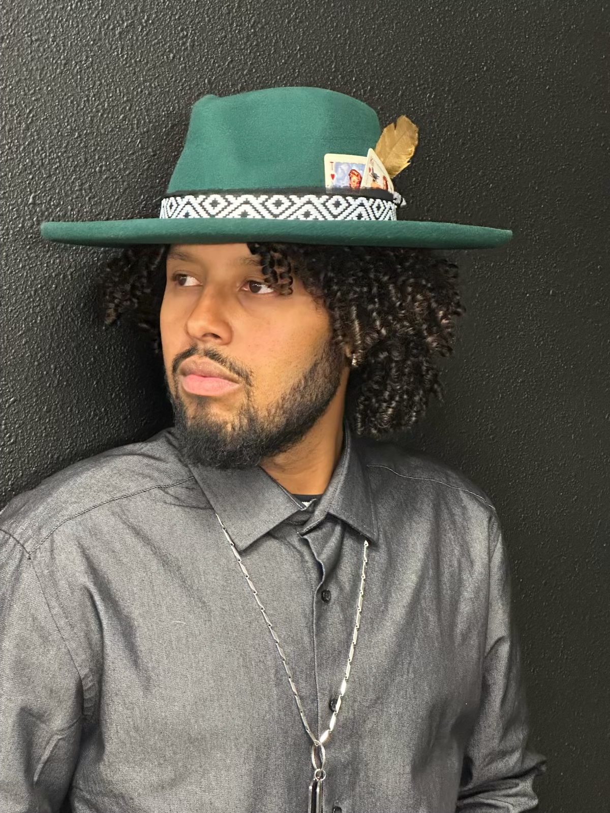 SIRDEVON Raises the Stakes with Hearts N Aces