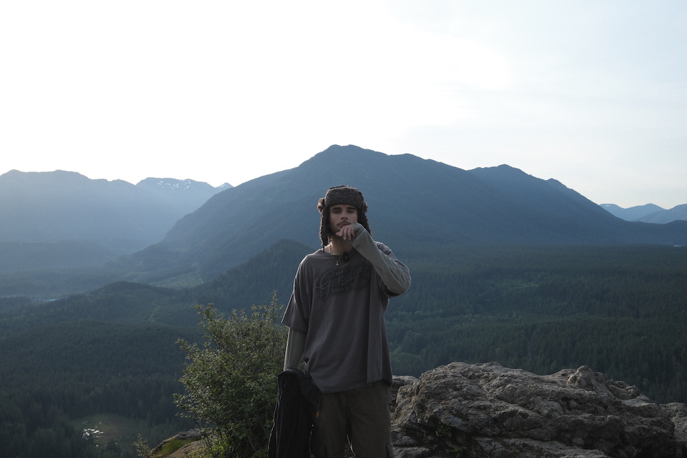 Noah Genesis Unveils Emotive New Album “another hornet didn’t make it to spring”