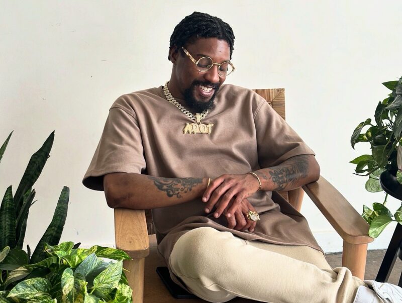 Lamar Adot Thomas Releases New Single “Something In the Air”