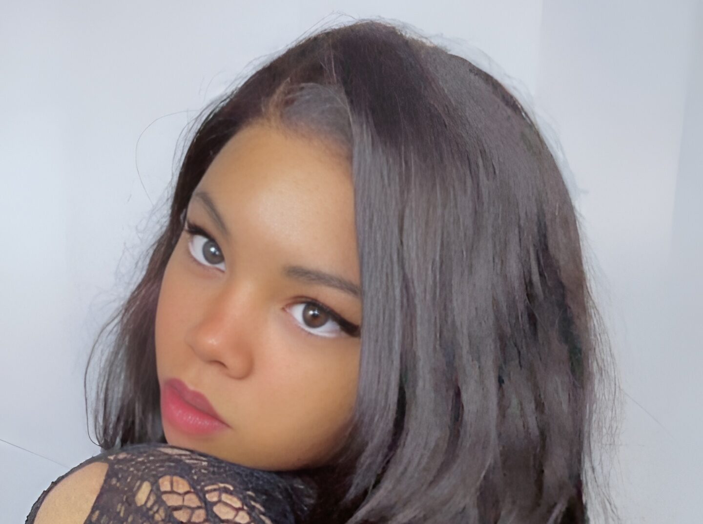 Raava: The Japan-Born Artist Blending Hip-Hop, Trap, and R&B with Unstoppable Energy