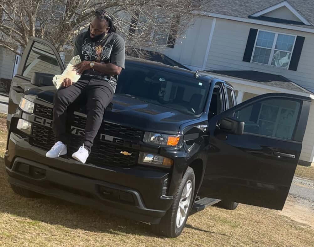 Chuckie Luciano | Artist Bio