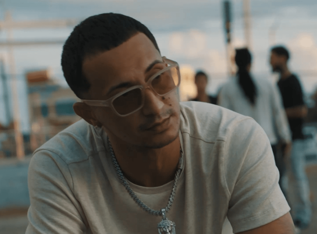 Fronti Turns Reflection Into Art With the Release of “El Viejo Yo”