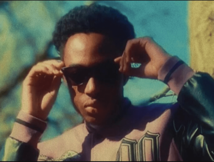 Phoenyx Shines on Pop-tinged R&B Belter ‘Main One’