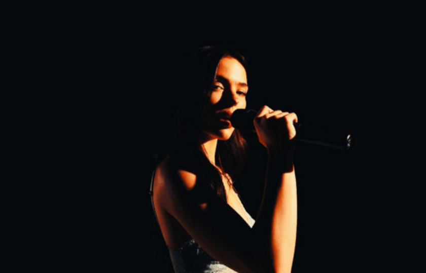 Ava Renn builds a debut around tension on ‘Lightning Child’