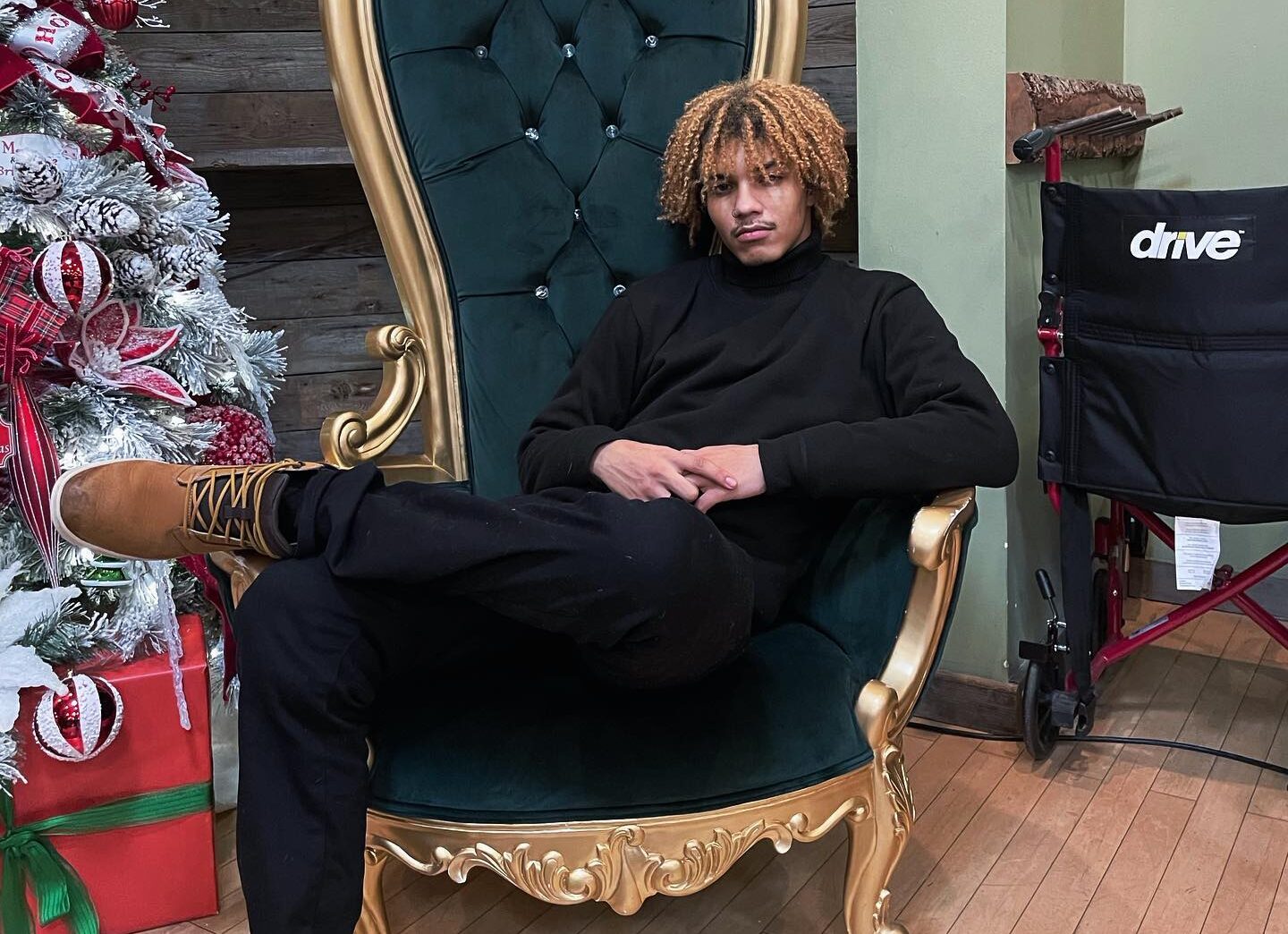 Underground Innovator Hxrtz.mp3 Unleashes Dark, Industrial Energy on “WALK EM DOWN”