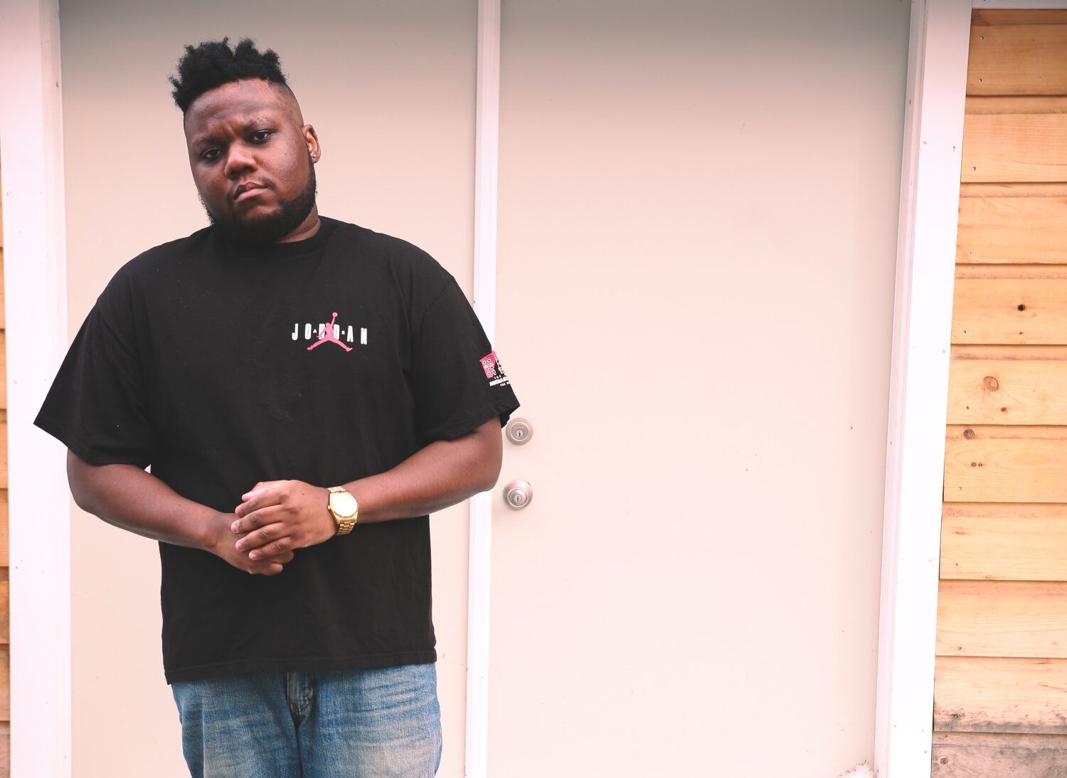 Spenser Smith Taps Into Reflection and Emotional Clarity on “Rianna’s Session”