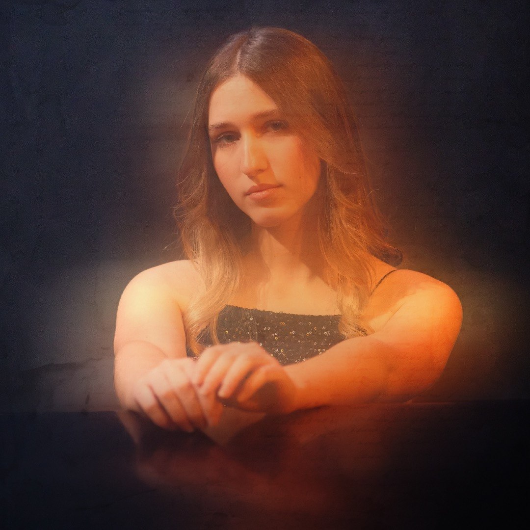Anna Mozzon Continues Her Rise with Poignant New Single ‘for you’