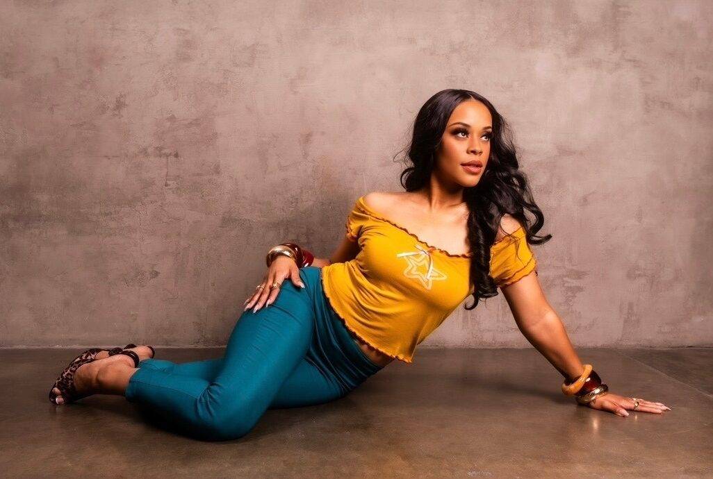 From Bedroom Concerts to Big Vision: Amber Renee Is Building the Next Wave of R&B