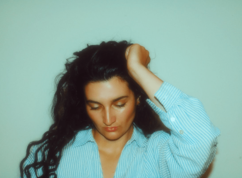 Gab Gordon’s “Slowburn” Is A Dream Pop Confession Wrapped In Neon Glow