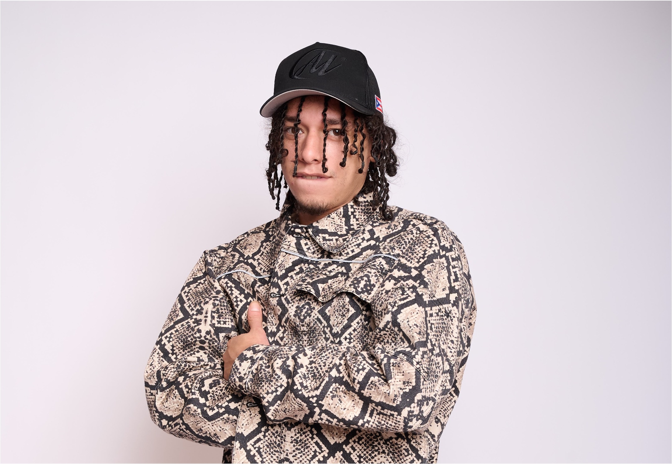 VEI HABACHE Elevates Puerto Rico’s Alternative Urban Scene With the Release of “EL TEKO DE LA METRO”