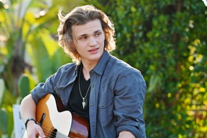 Mason McNulty Discusses Acting, Music, “Sinner Like Me,” and His Upcoming Album