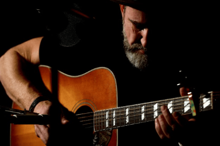 From Heartbreak To Hope, Chris Arthur Tells His Story On “Underneath The Scar”