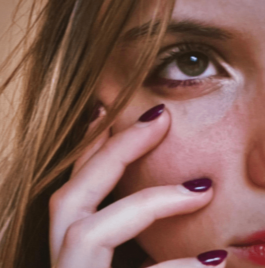 Gemini Rose Shares Debut Single “too many roses”