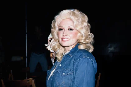 Dolly Parton Tops Billboard’s Hot 100 Songwriters Chart for the First Time