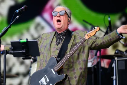 Squeeze Cancel Virginia Concert After Worker Dies in Tour Bus Accident