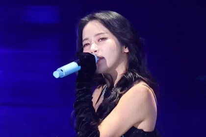 MAMAMOO’s Solar Says Stranger Threw Wooden Chair at Her in Los Angeles