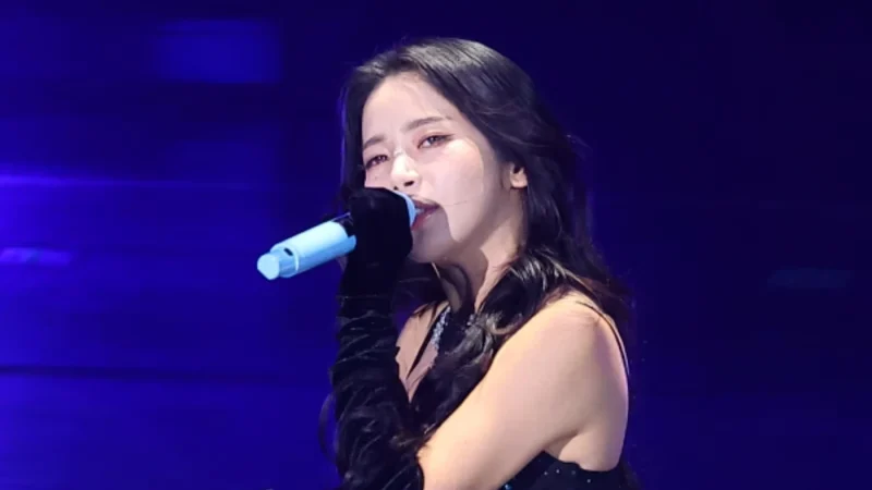 MAMAMOO’s Solar Says Stranger Threw Wooden Chair at Her in Los Angeles