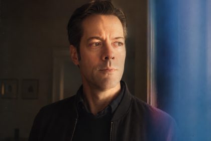 Robert Hinrichs Makes Moving On Sound Euphoric With ‘The Road’