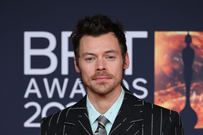 Harry Styles Receives Apology After New York Autograph Encounter