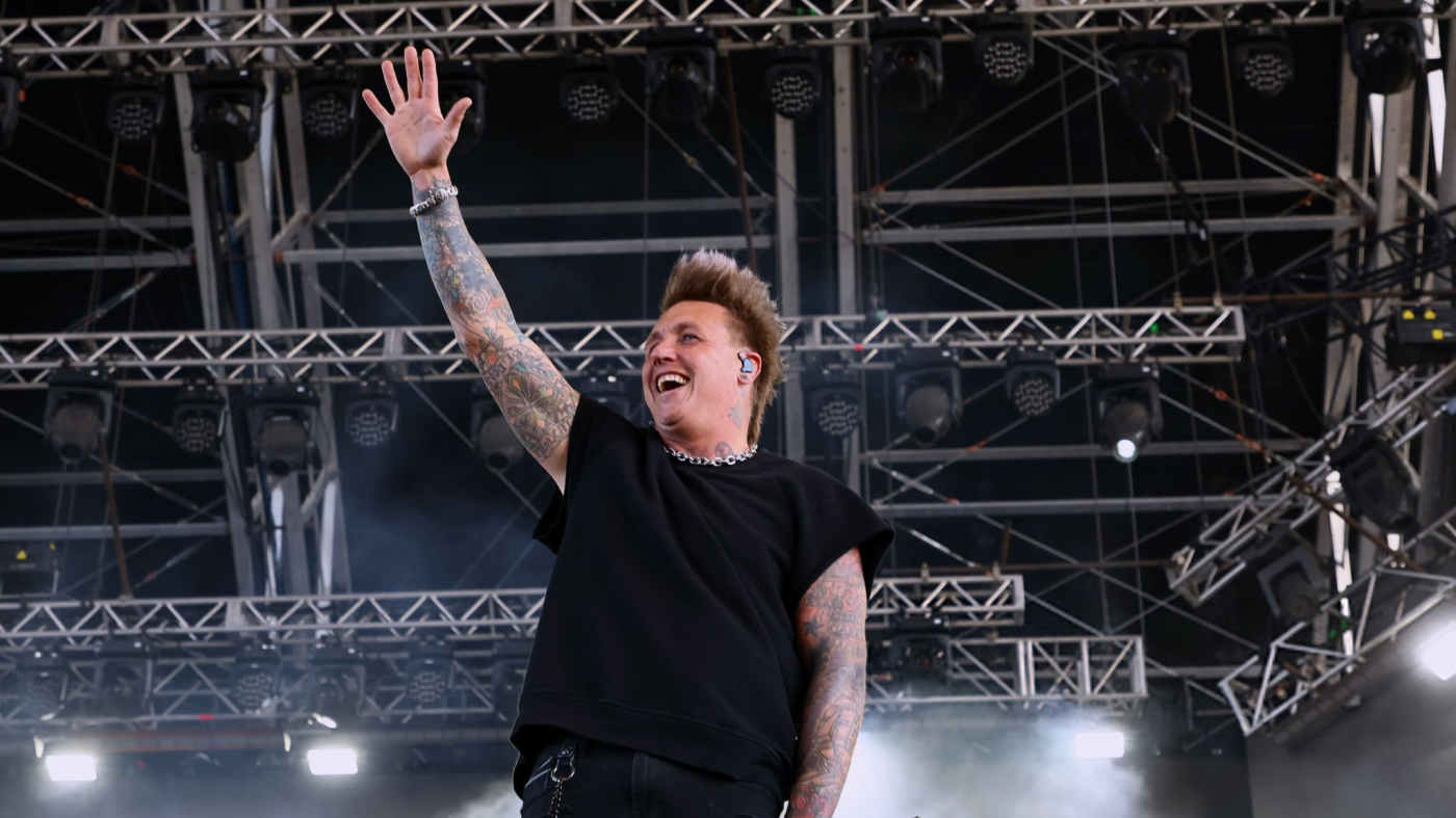 Jacoby Shaddix - INDIO, CALIFORNIA - APRIL 23: Jacoby Shaddix of Papa Roach performs with Emo Nite on the Sahara stage during the 2022 Coachella Valley Music And Arts Festival on April 23, 2022 in Indio, California. (Photo by Theo Wargo/Getty Images for Coachella)